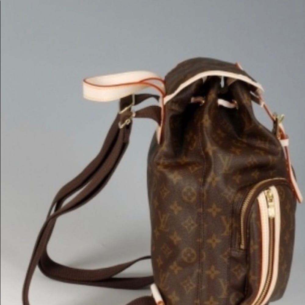 Backpack - Picture 3 of 6